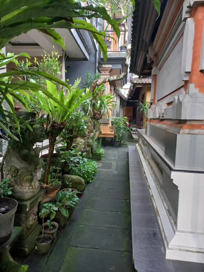 Adi House Homestay Ubud Buitenkant foto