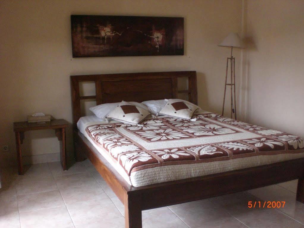 Adi House Homestay Ubud Buitenkant foto