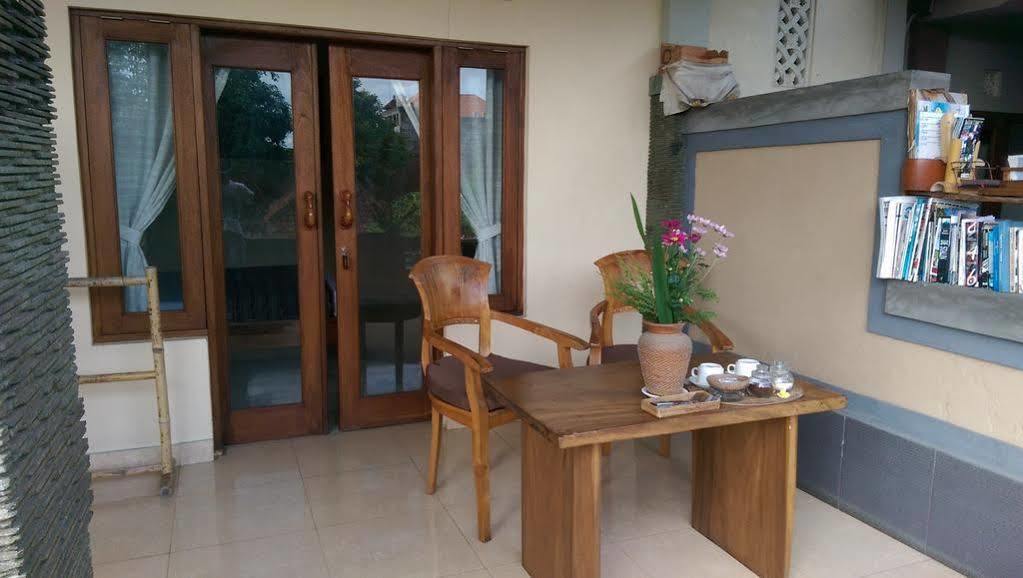 Adi House Homestay Ubud Buitenkant foto